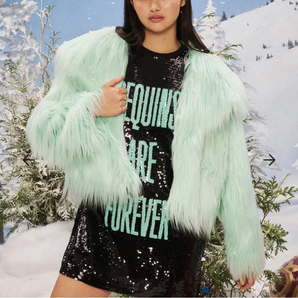 Taylor Swift The Life of a Showgirl Mint Fuzzy Jacket Teal TLOAS Show Girl M/L - Picture 4 of 12